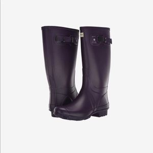 Great condition super cute Hunter Waterproof boots!